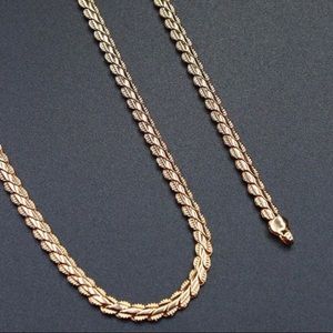 Jewelry Set - Necklace and Bracelet - Tarnish Free - Waterproof -Stainless steel